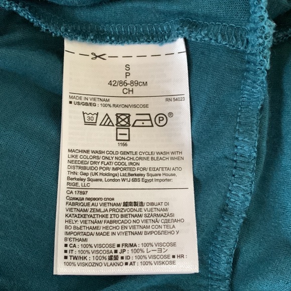 Banana Republic sleeveless top - Picture 4 of 4